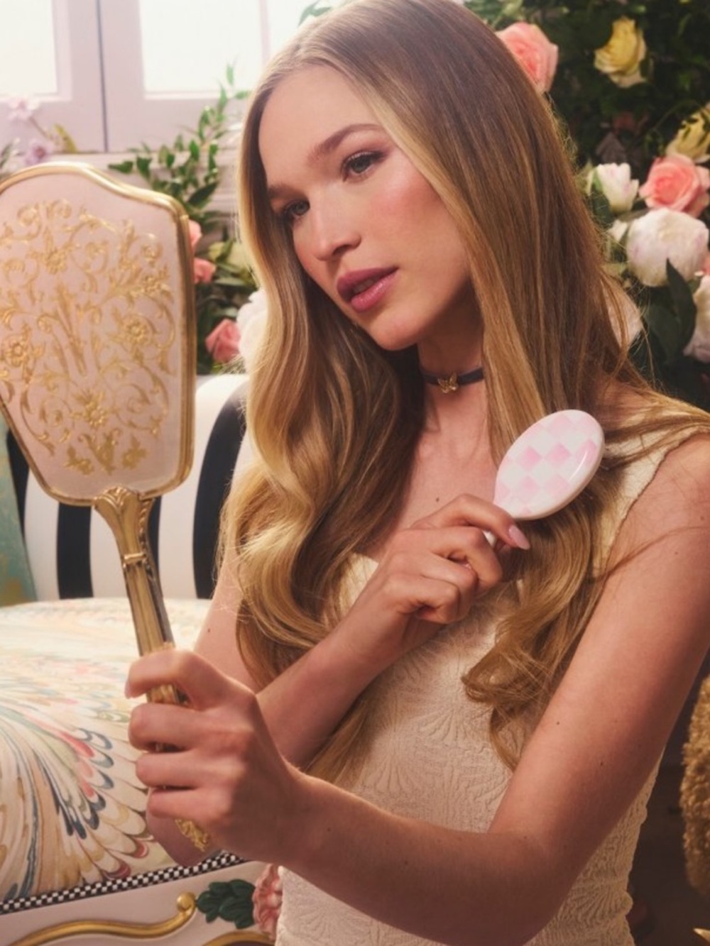 Wet brush x Mackenzie-Childs Mini Detangler White Pink Lavender Spotted Floral - Picture 6 of 16